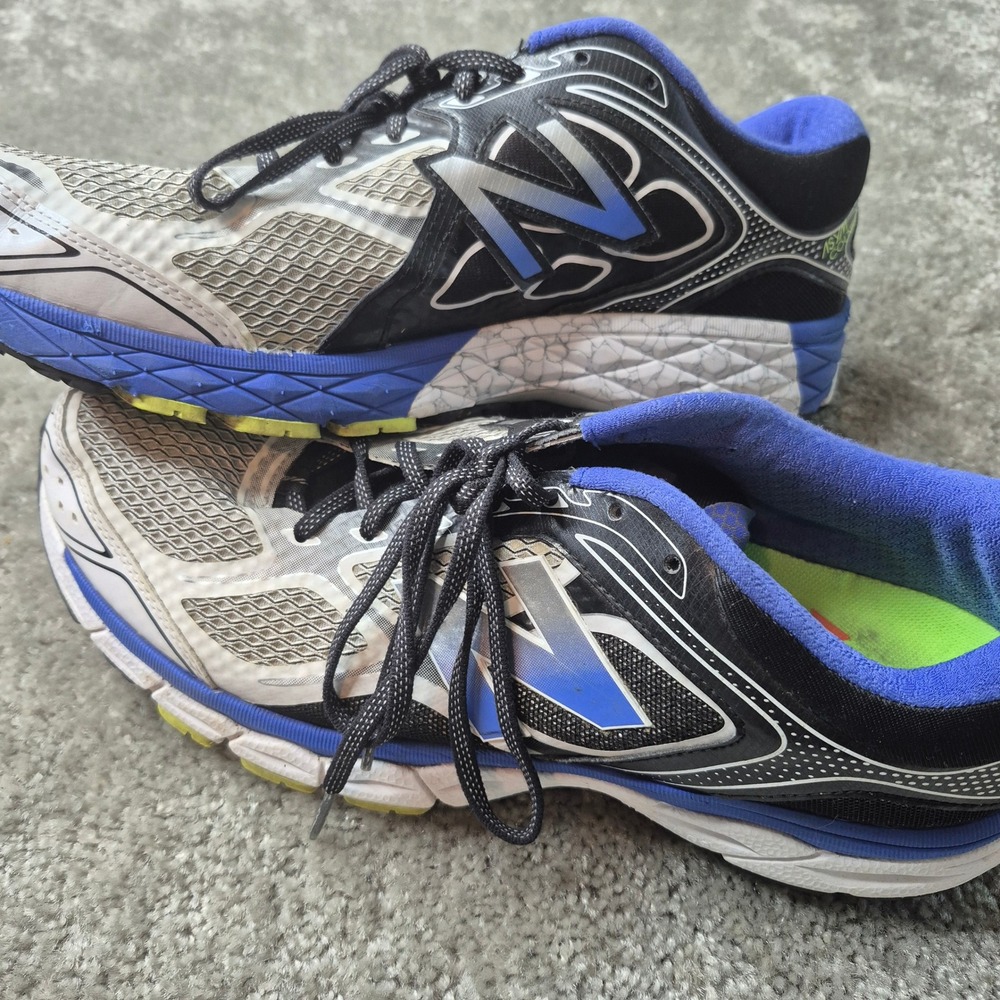 New Balance 860v6 Mens 13 2E Wide Running Shoes White Black Blue M860M16